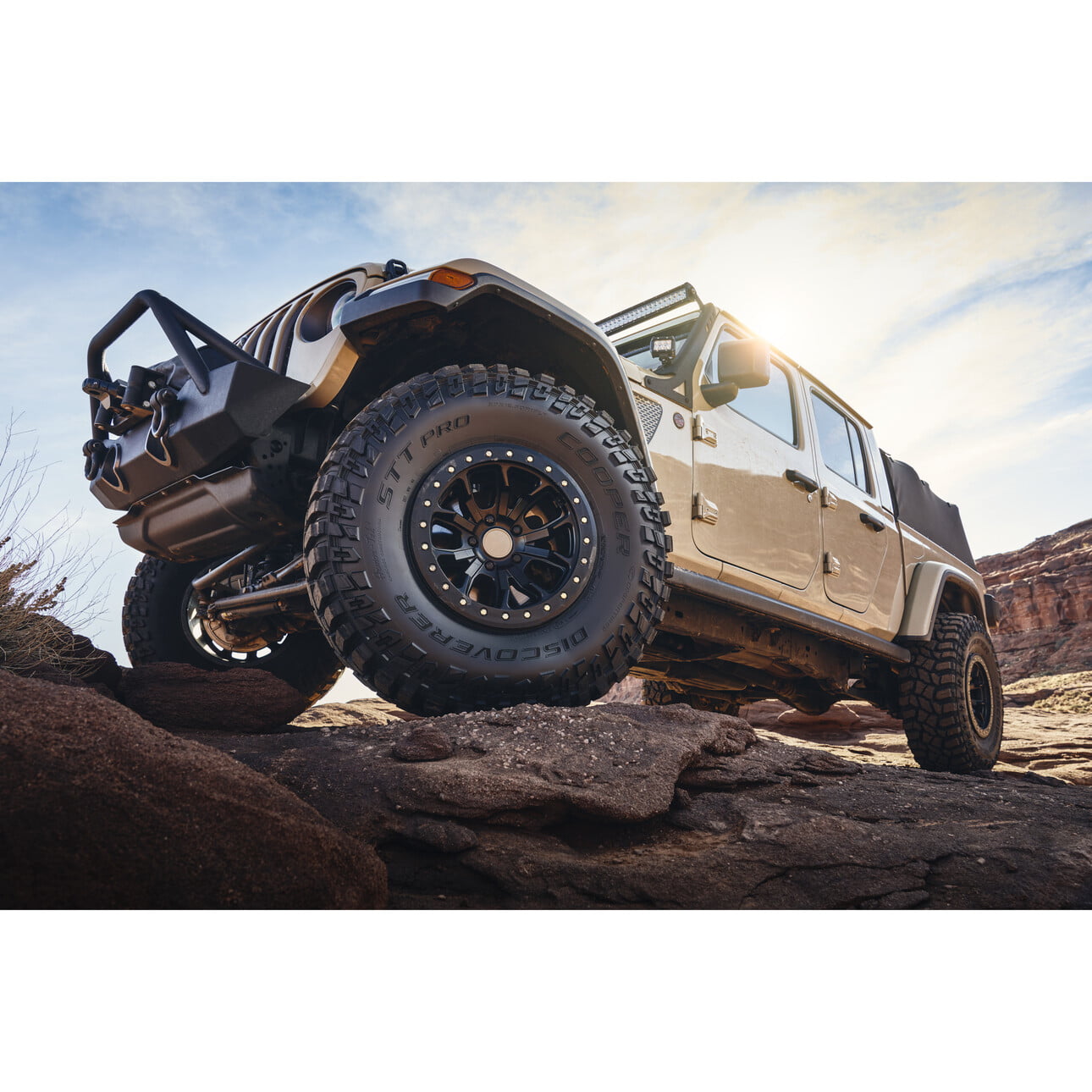 2025 Cooper Discoverer STT Pro LT285/75R16 126Q Mud Terrain Tire