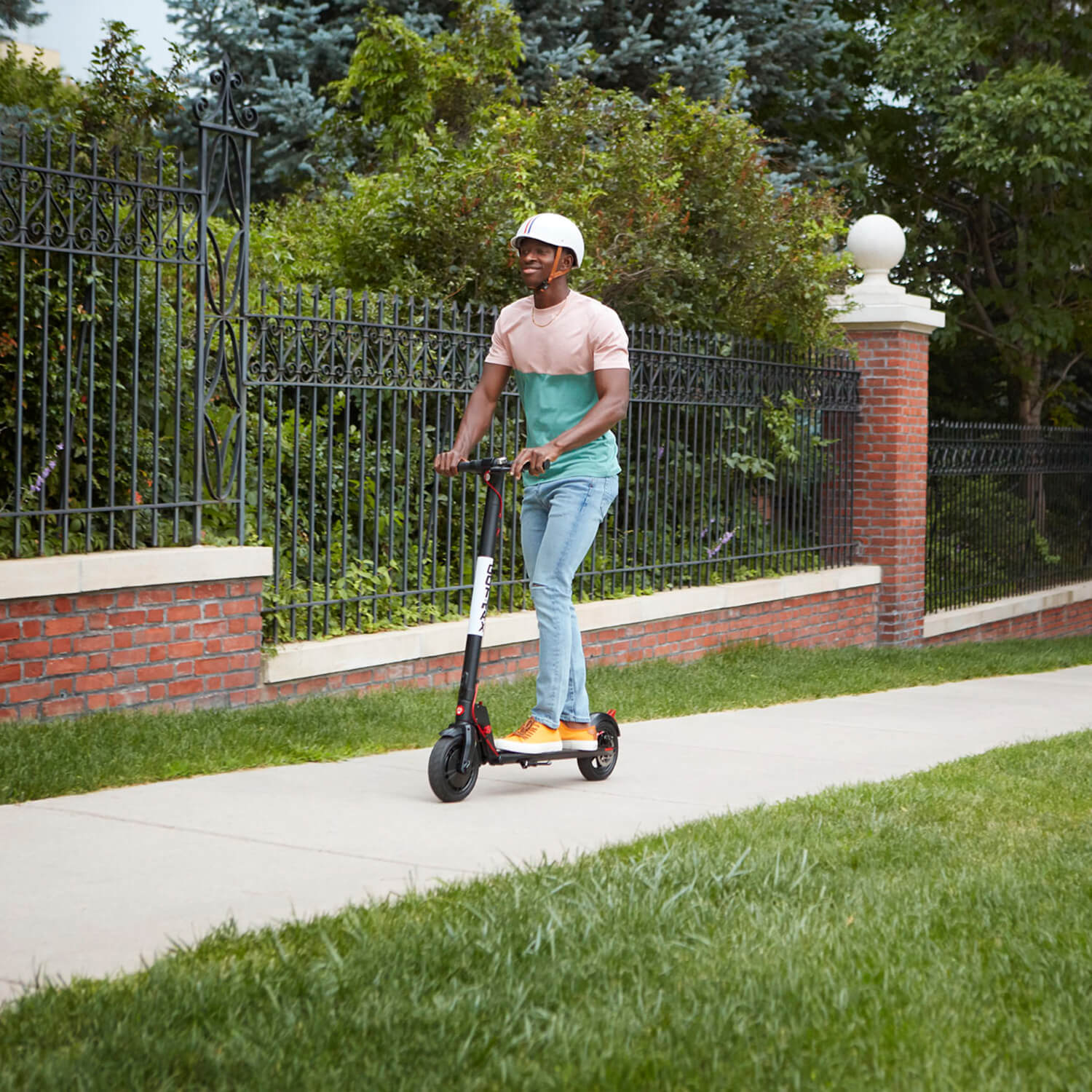 2025 Gotrax GXL V2 Electric Scooter – Lightweight, Foldable Commuter E-Scooter for Adults & Teens