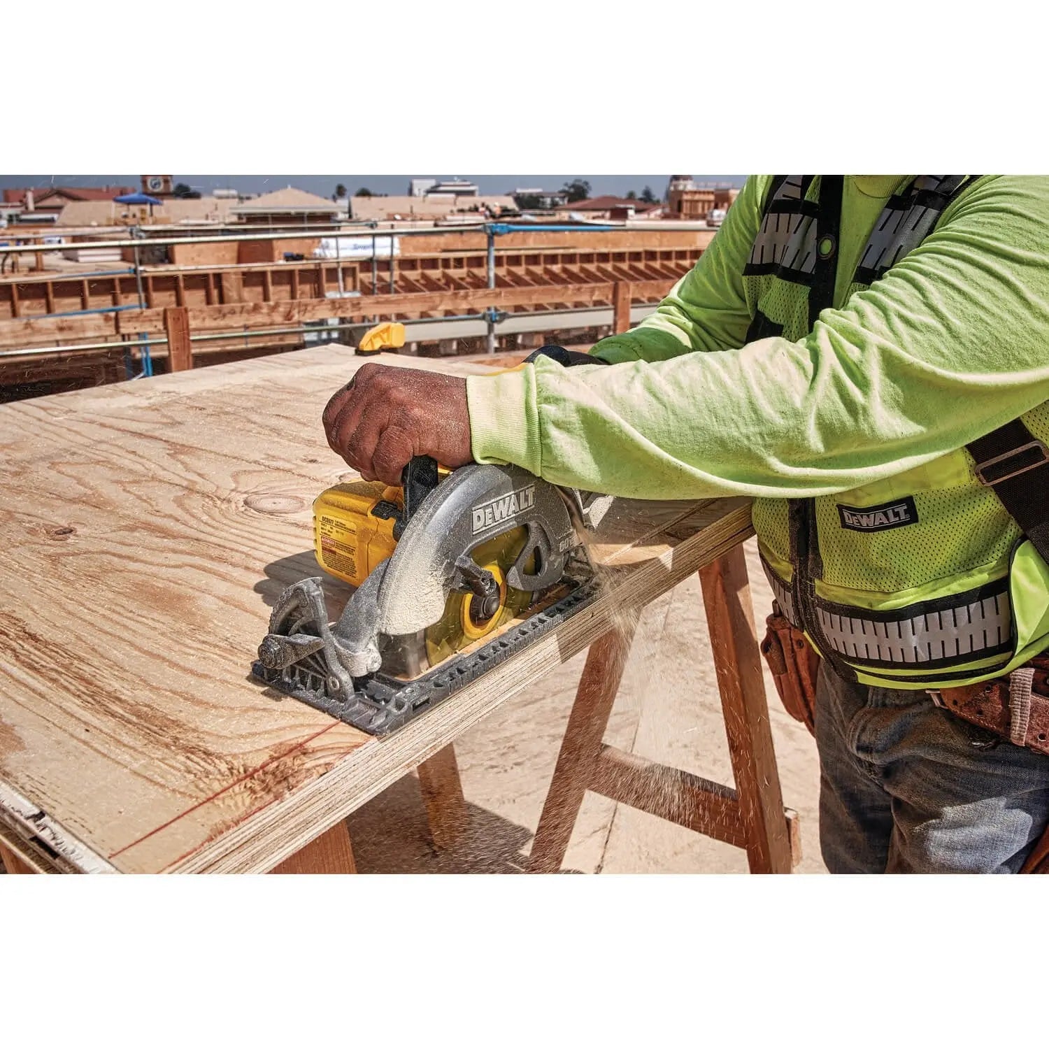 2025 DEWALT DCS577X1 FLEXVOLT® 60V MAX* 7-1/4 IN. CORDLESS WORM DRIVE STYLE SAW (9.0A