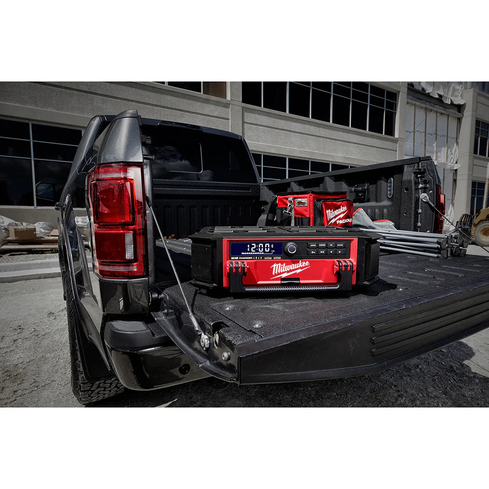 2025 Milwaukee 2950-20 M18 18V PACKOUT Radio Charger - Bare Tool