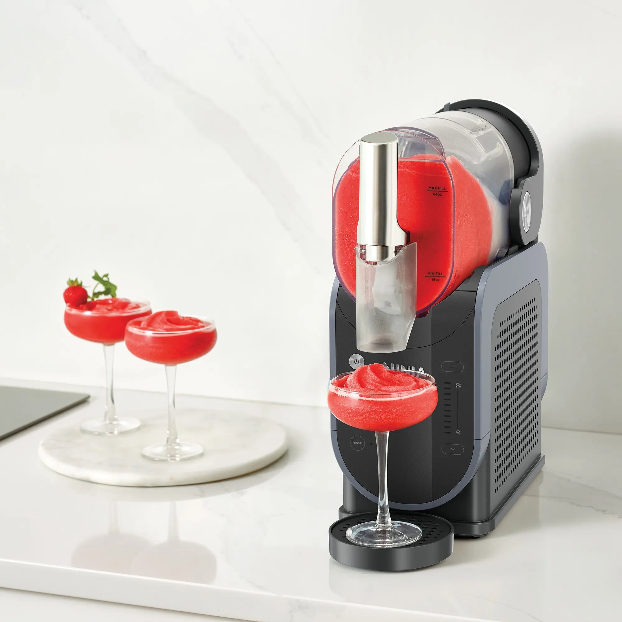 2025 Ninja SLUSHi™ Professional Frozen Drink Maker – 2.6L Capacity, No Ice or Blending Needed